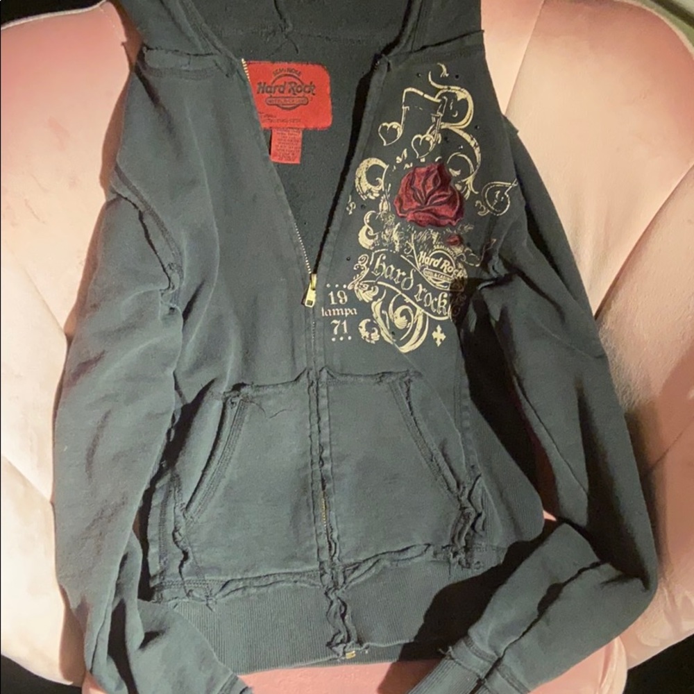 Hard rock zip up jumper/sweatshirt in black.